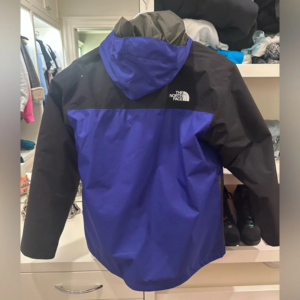 North Face Shell Jacket - Picture 2 of 3